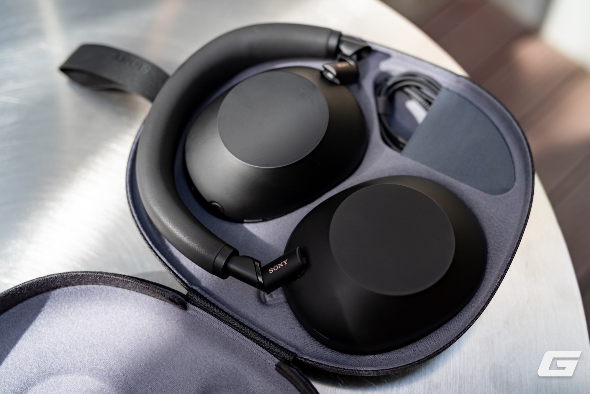 Trải nghiệm nhanh Sony WH-1000XM6: Chống ồn đỉnh, chất âm hay, đeo “sướng” tai nhưng vẫn có điểm cần chú ý- Ảnh 11. Trải nghiệm nhanh Sony WH-1000XM6: Chống ồn đỉnh, chất âm hay, đeo “sướng” tai nhưng vẫn có điểm cần chú ý- Ảnh 11.