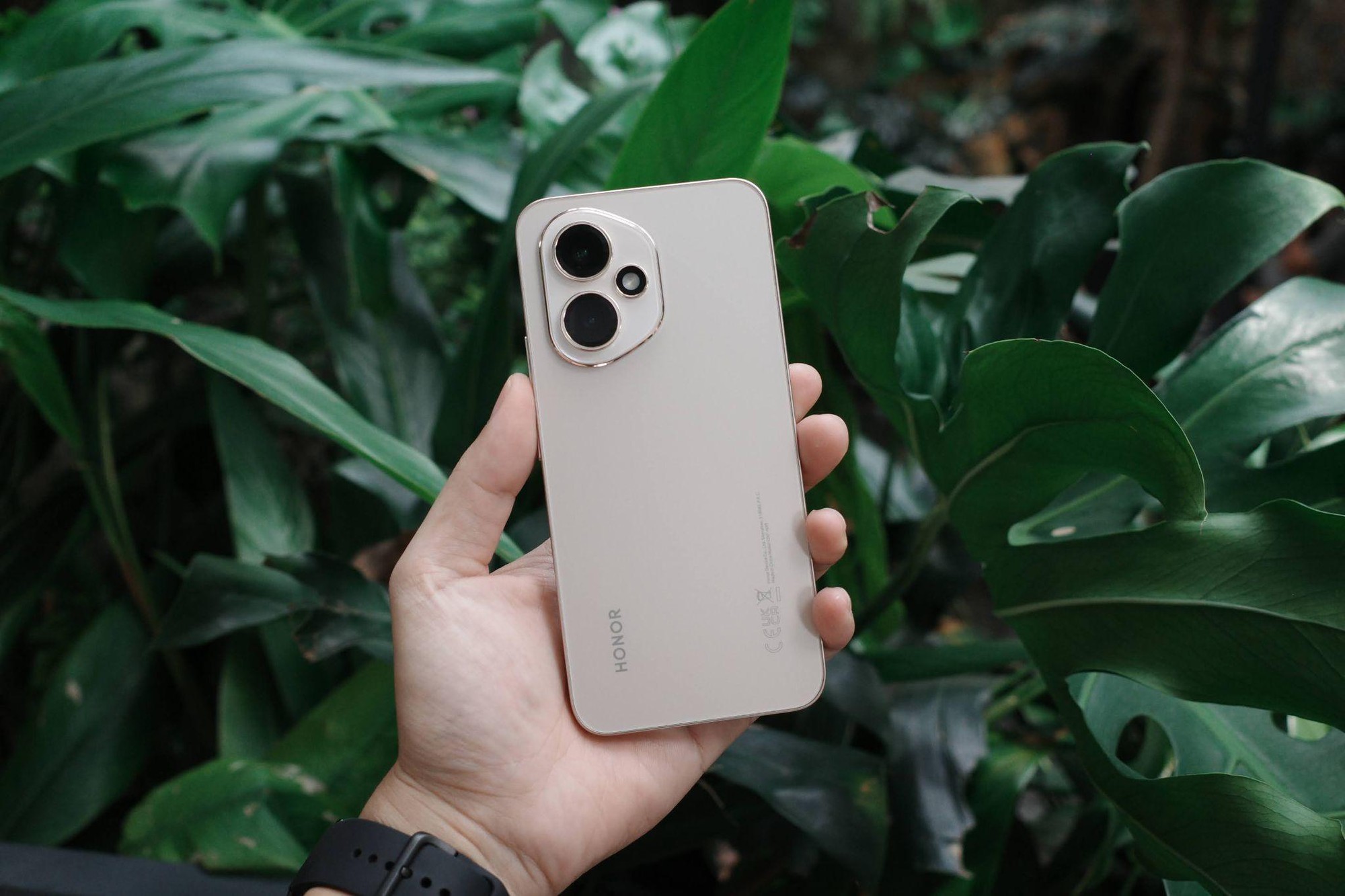 Thế Giới Di Động mở bán HONOR 400 series: camera AI 200MP ngang ngửa flagship, giá chỉ từ 8,99 triệu đồng- Ảnh 3.