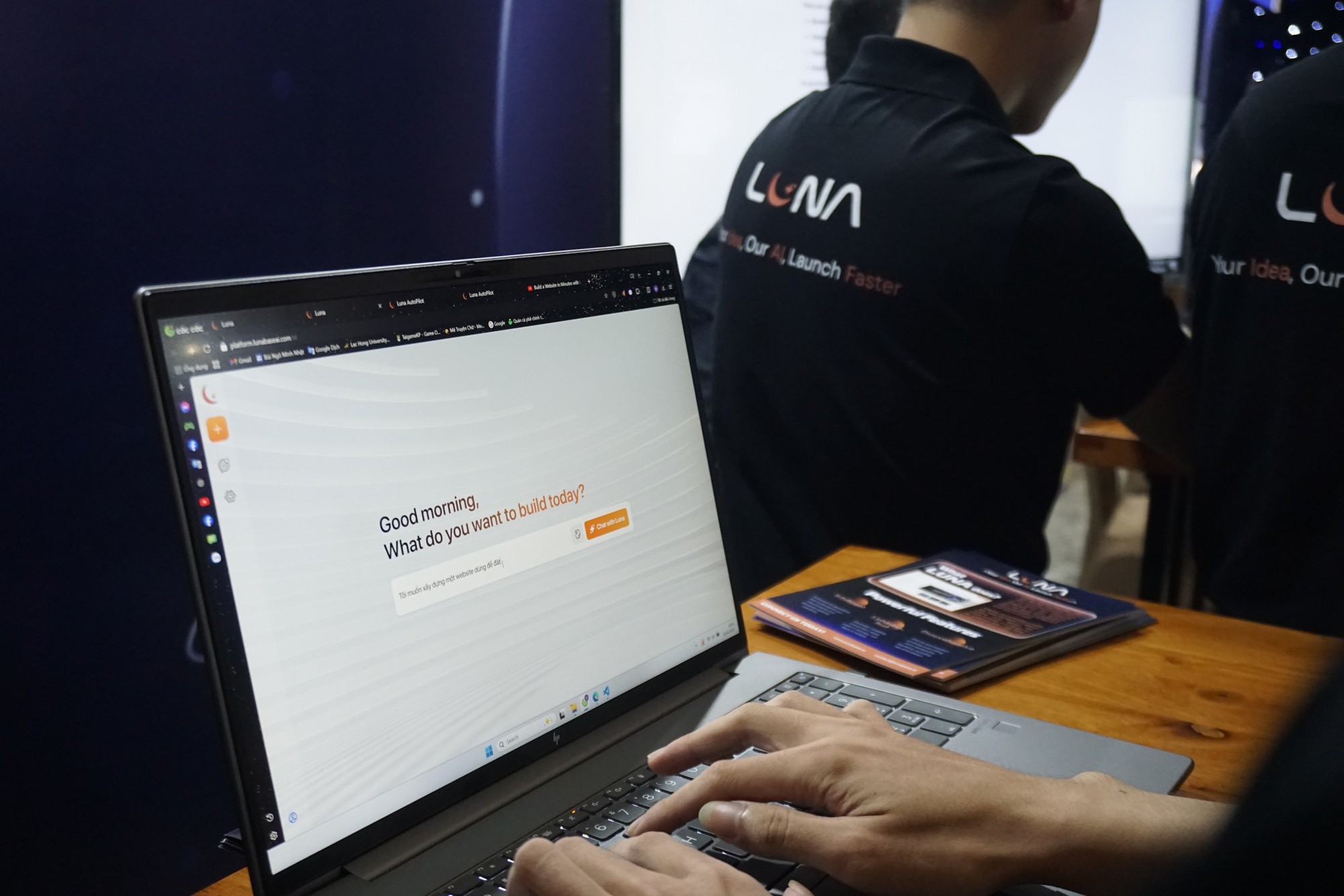 Việt Nam: Từ "nhà máy" gia công phần mềm đến trung tâm đổi mới AI toàn cầu- Ảnh 6. Việt Nam: Từ "nhà máy" gia công phần mềm đến trung tâm đổi mới AI toàn cầu- Ảnh 6.