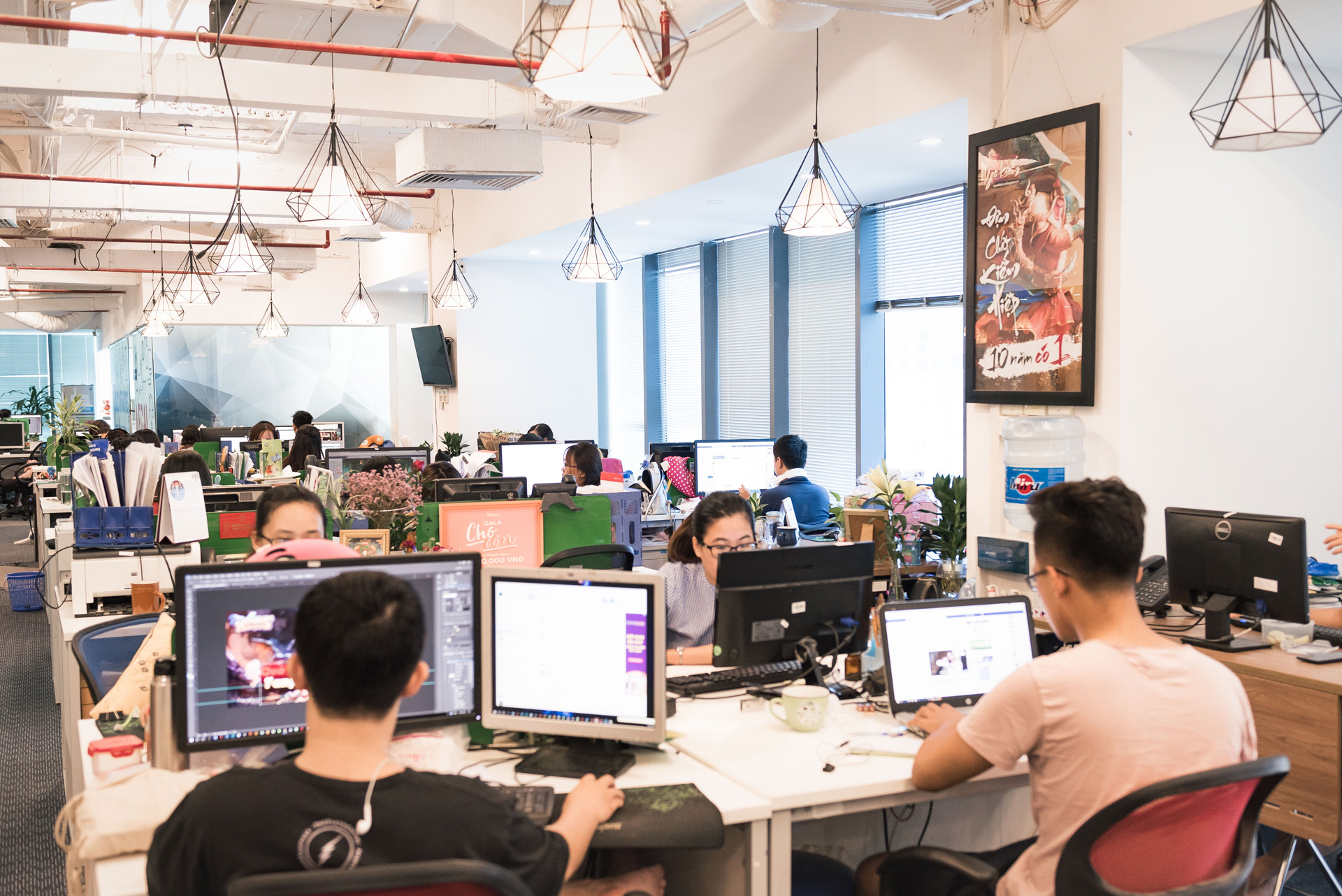 Lotus for Work: "Mục tiêu là cung cấp cả một môi trường làm việc, chứ chỉ để chat thì nhiều app làm rồi"- Ảnh 1. Lotus for Work: "Mục tiêu là cung cấp cả một môi trường làm việc, chứ chỉ để chat thì nhiều app làm rồi"- Ảnh 1.