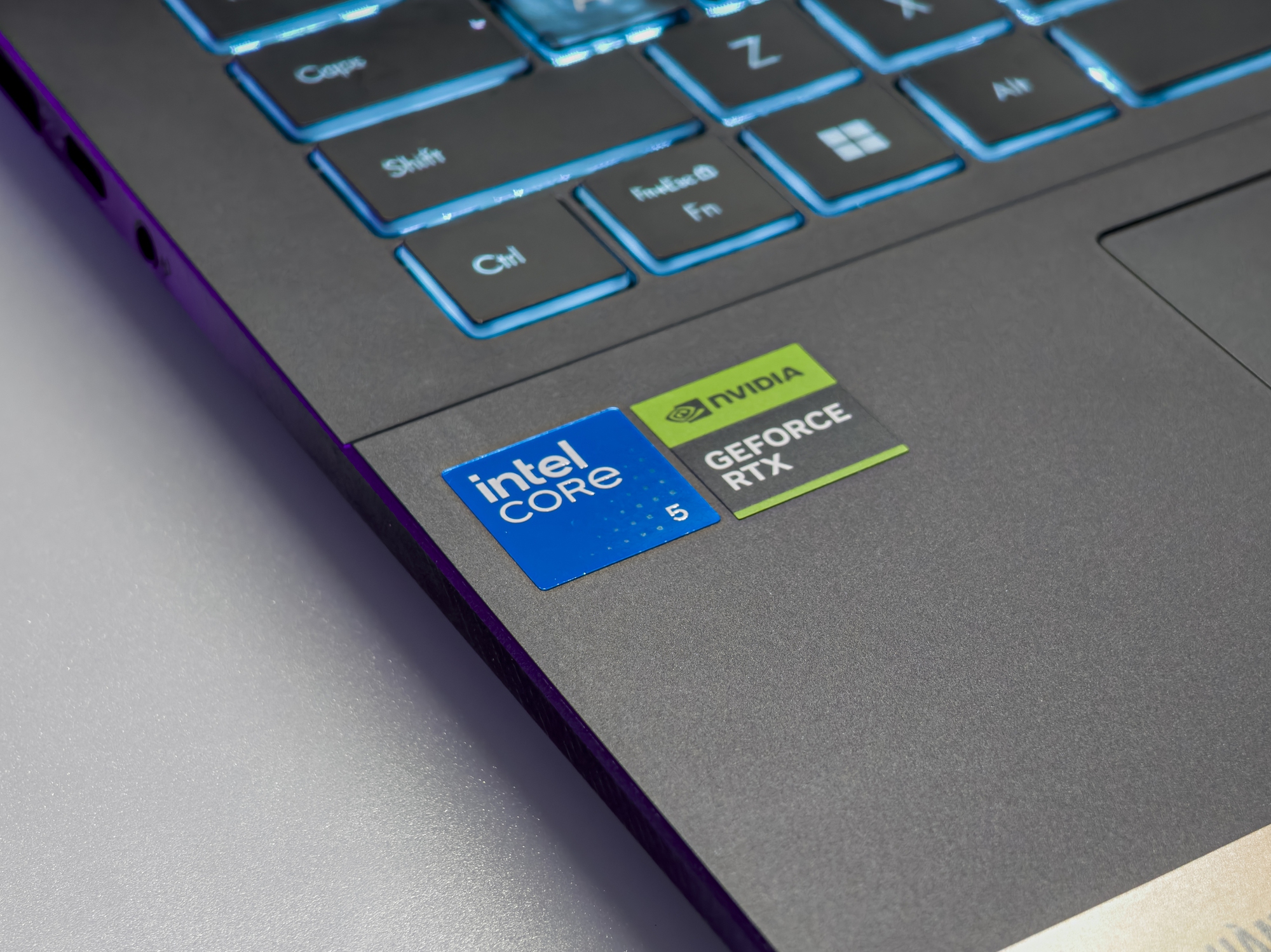 ASUS ra mắt laptop gaming AI cho học sinh, sinh viên: Cấu hình lên đến Intel Core 7 240H và RTX 5060, màn hình 16 inch 144Hz, hỗ trợ nâng cấp- Ảnh 3. ASUS ra mắt laptop gaming AI cho học sinh, sinh viên: Cấu hình lên đến Intel Core 7 240H và RTX 5060, màn hình 16 inch 144Hz, hỗ trợ nâng cấp- Ảnh 3.