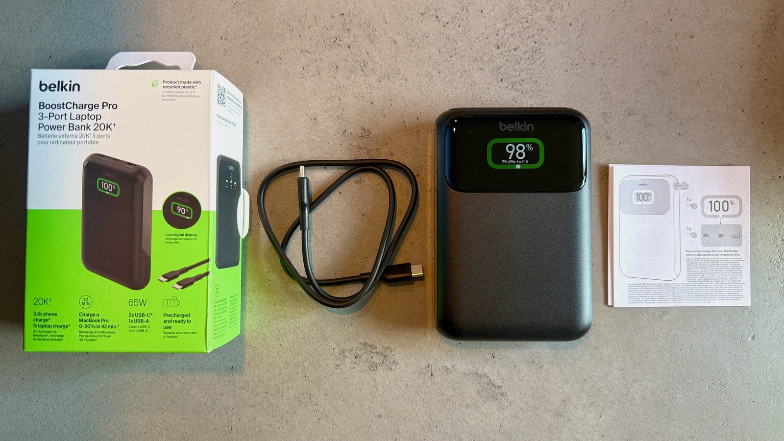 Belkin-BoostCharge-Pro-3-poorts.jpg Belkin-BoostCharge-Pro-3-poorts.jpg