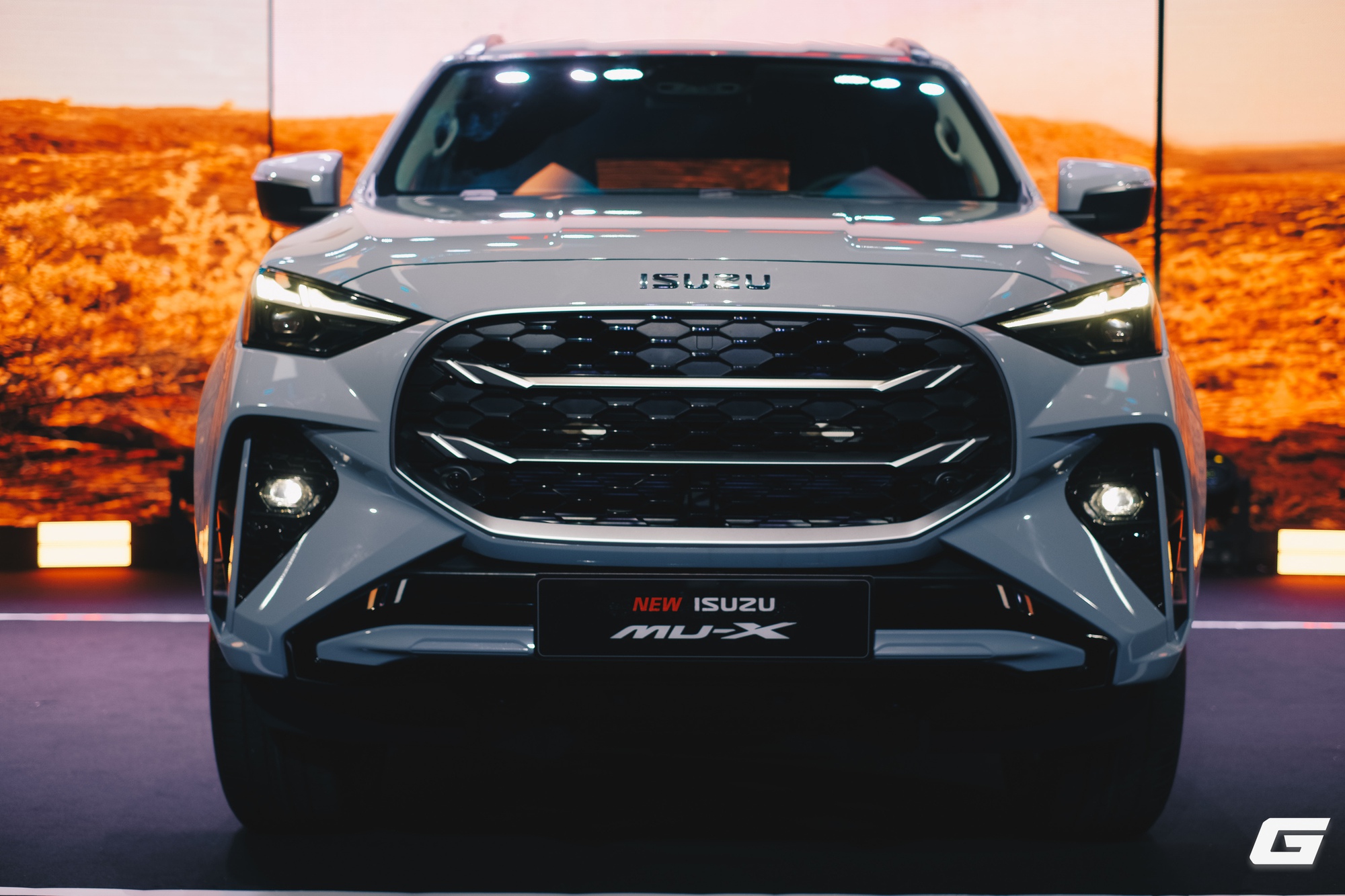 ISUZU ra mắt mu-X 2025 tại Việt Nam với nhiều nâng cấp, giá từ 928 triệu đồng- Ảnh 2. ISUZU ra mắt mu-X 2025 tại Việt Nam với nhiều nâng cấp, giá từ 928 triệu đồng- Ảnh 2.