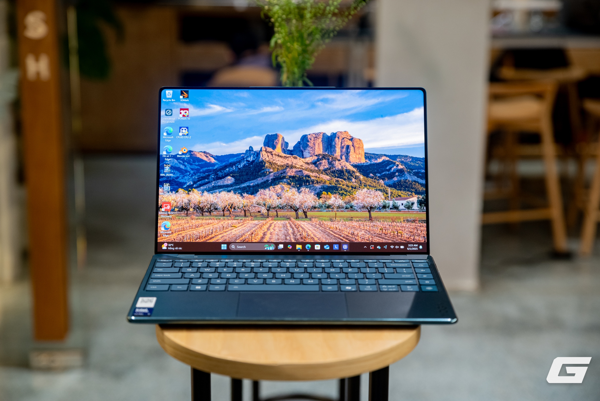 Trải nghiệm nhanh Lenovo Yoga Slim 9i Gen 10: Đẹp, quyến rũ, để nâng niu chứ không dùng để “cày”- Ảnh 45. Trải nghiệm nhanh Lenovo Yoga Slim 9i Gen 10: Đẹp, quyến rũ, để nâng niu chứ không dùng để “cày”- Ảnh 45.