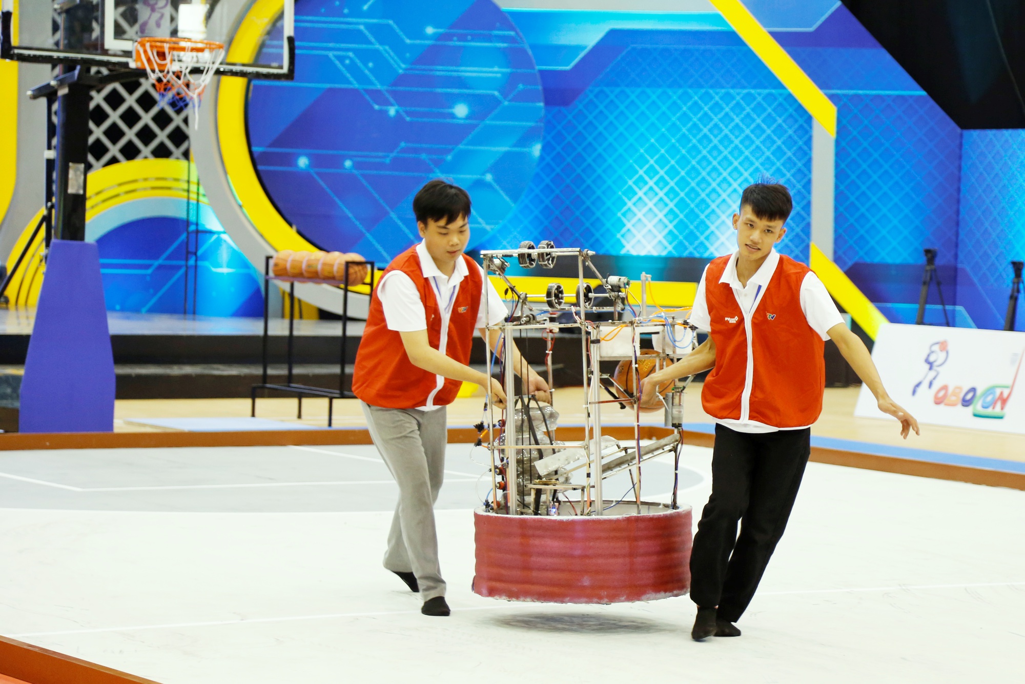 Robocon Việt Nam 2025: Các đội mạnh trở lại đầy ấn tượng tại vòng sơ tuyển- Ảnh 26. Robocon Việt Nam 2025: Các đội mạnh trở lại đầy ấn tượng tại vòng sơ tuyển- Ảnh 26.