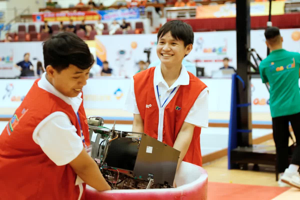 Robocon Việt Nam 2025: Các đội mạnh trở lại đầy ấn tượng tại vòng sơ tuyển- Ảnh 5. Robocon Việt Nam 2025: Các đội mạnh trở lại đầy ấn tượng tại vòng sơ tuyển- Ảnh 5.