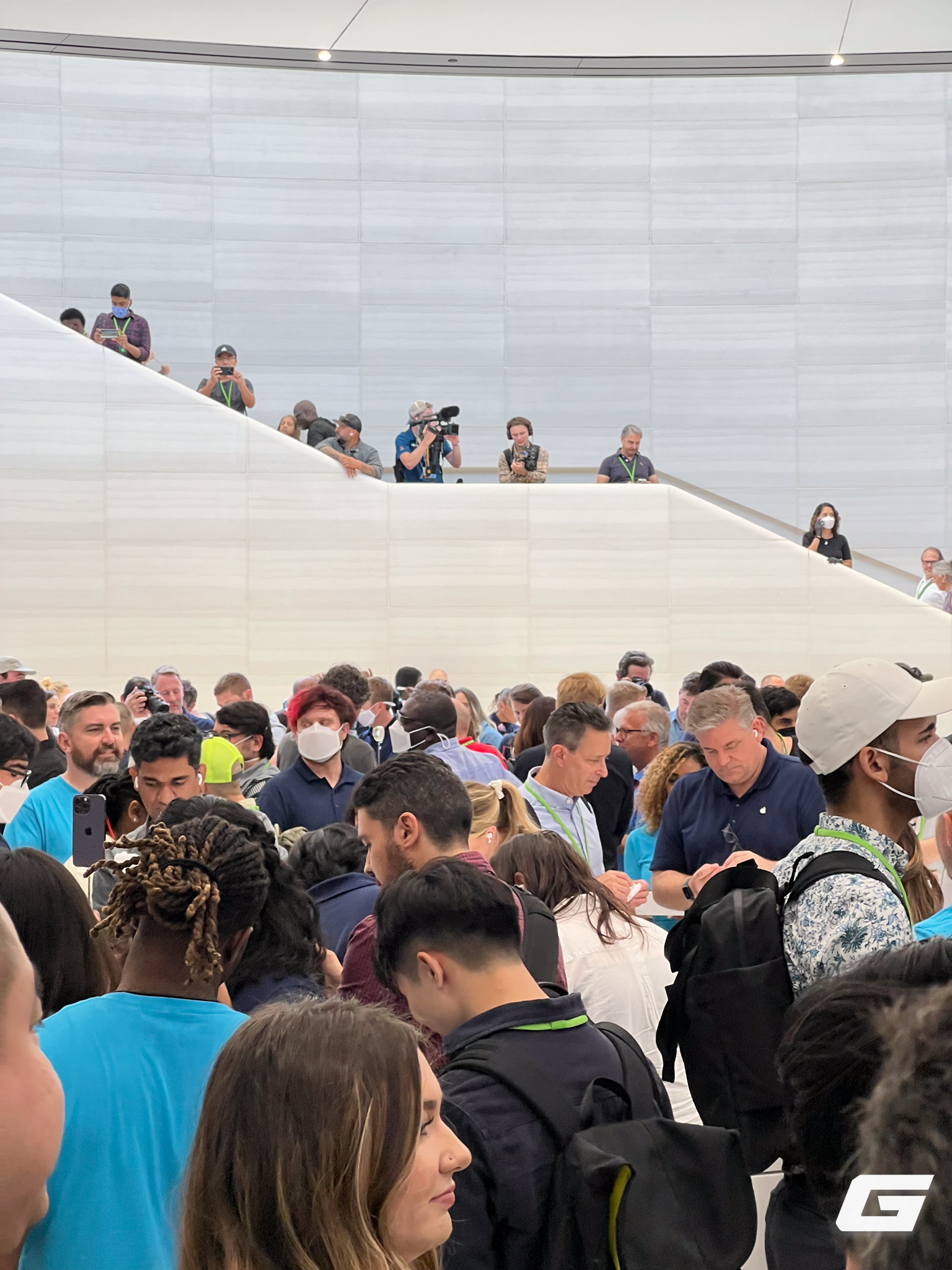 Thư mời điện tử của sự kiện Apple đã thay đổi ra sao sau từng năm?- Ảnh 10. Thư mời điện tử của sự kiện Apple đã thay đổi ra sao sau từng năm?- Ảnh 10.