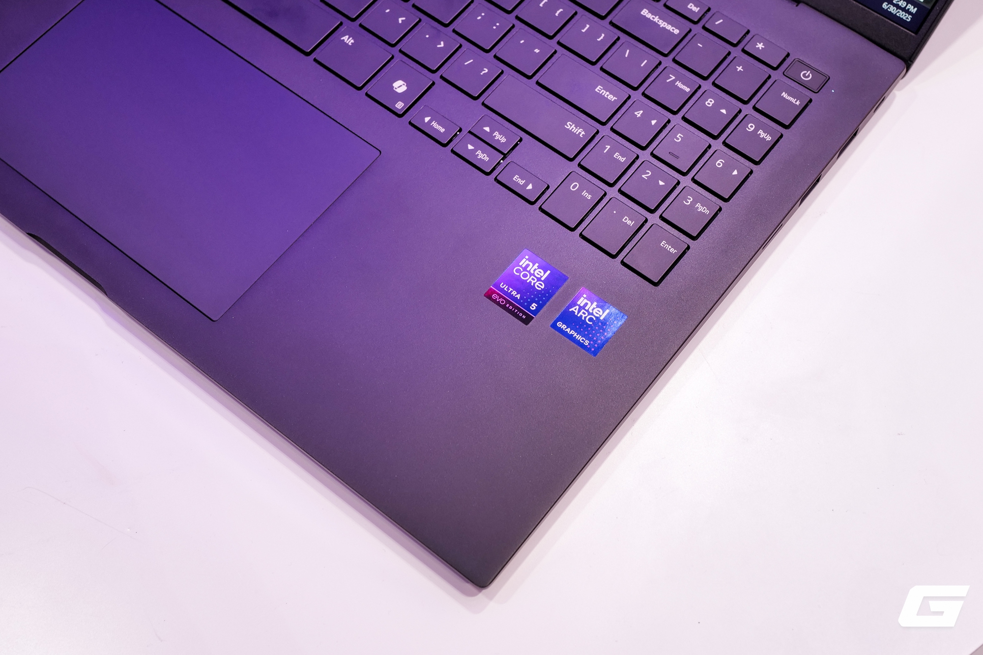 LG chính thức giới thiệu laptop LG gram AI 2025 tại Việt Nam: siêu mỏng nhẹ, tích hợp trí tuệ nhân tạo Hybrid AI toàn diện- Ảnh 6. LG chính thức giới thiệu laptop LG gram AI 2025 tại Việt Nam: siêu mỏng nhẹ, tích hợp trí tuệ nhân tạo Hybrid AI toàn diện- Ảnh 6.