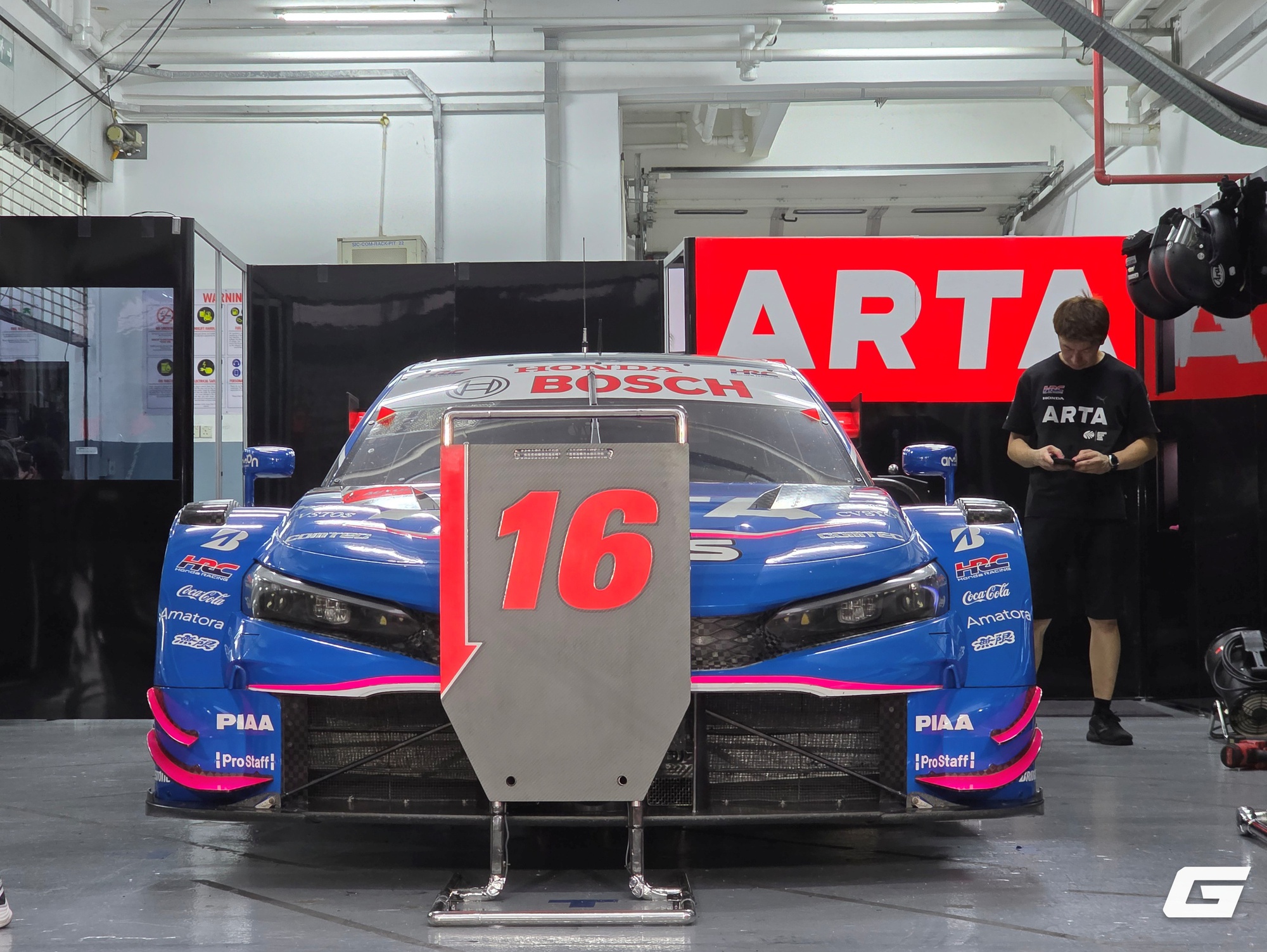 Cận cảnh garage đội đua tại giải Super GT: 'Vùng cấm' mà không phải ai cũng có thể lại gần- Ảnh 7.