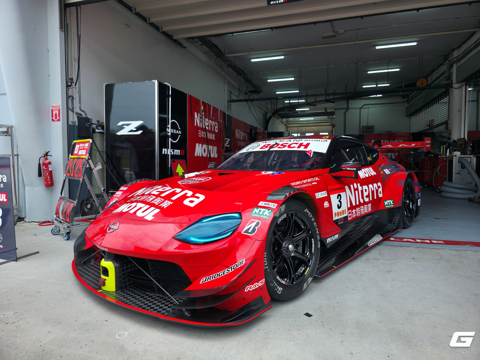 Cận cảnh garage đội đua tại giải Super GT: 'Vùng cấm' mà không phải ai cũng có thể lại gần- Ảnh 12.