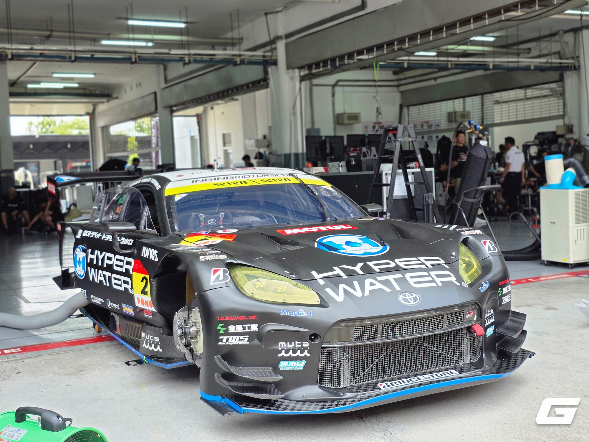 Cận cảnh garage đội đua tại giải Super GT: 'Vùng cấm' mà không phải ai cũng có thể lại gần- Ảnh 17.
