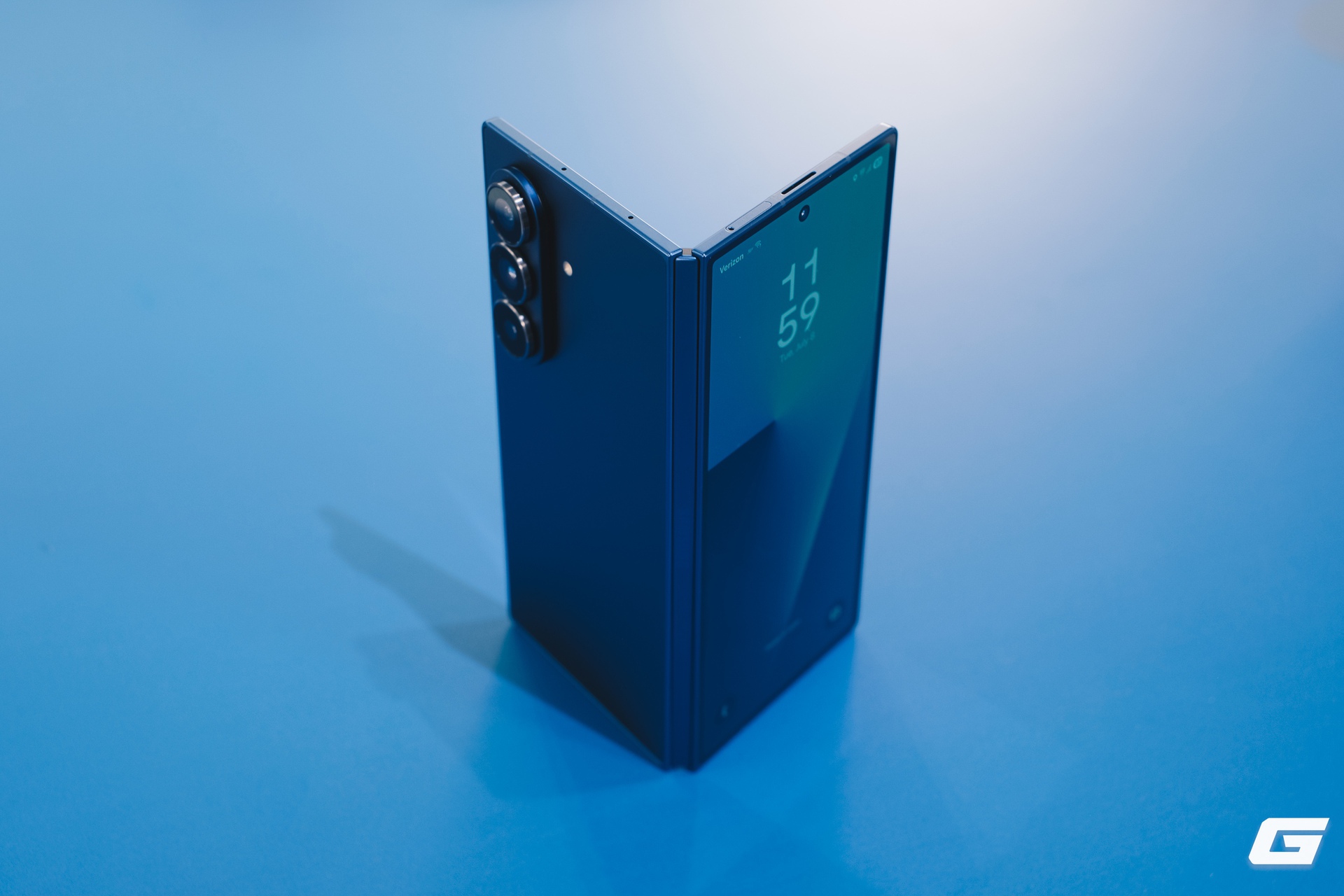 Galaxy Z Fold7 là tuyên ngôn của Samsung về kỷ nguyên smartphone gập siêu mỏng nhẹ nhưng tràn đầy sức mạnh- Ảnh 1. Galaxy Z Fold7 là tuyên ngôn của Samsung về kỷ nguyên smartphone gập siêu mỏng nhẹ nhưng tràn đầy sức mạnh- Ảnh 1.