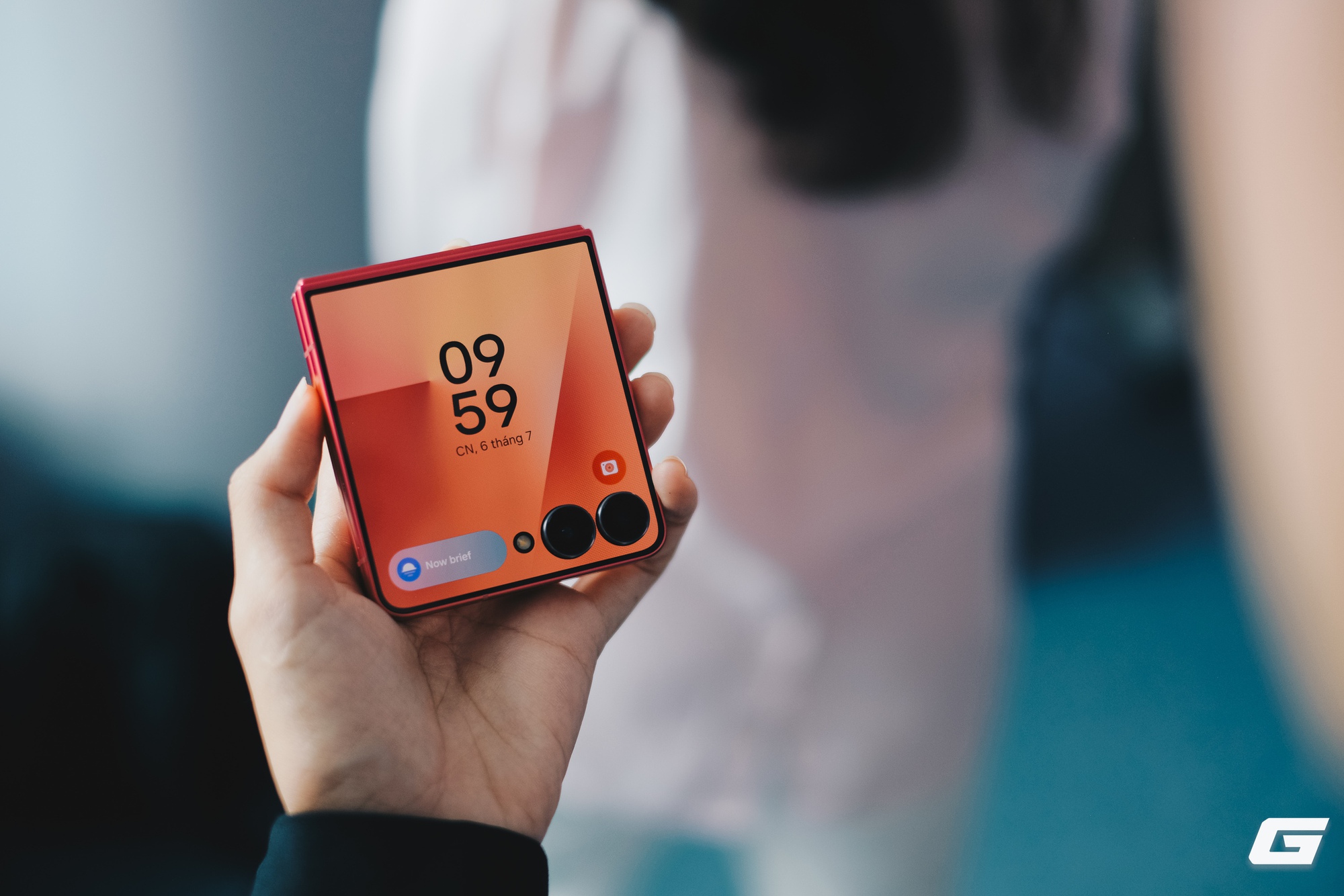 Có màn hình lớn tràn viền, nhưng Galaxy Z Flip7 vẫn cần cải thiện điểm này- Ảnh 4. Có màn hình lớn tràn viền, nhưng Galaxy Z Flip7 vẫn cần cải thiện điểm này- Ảnh 4.