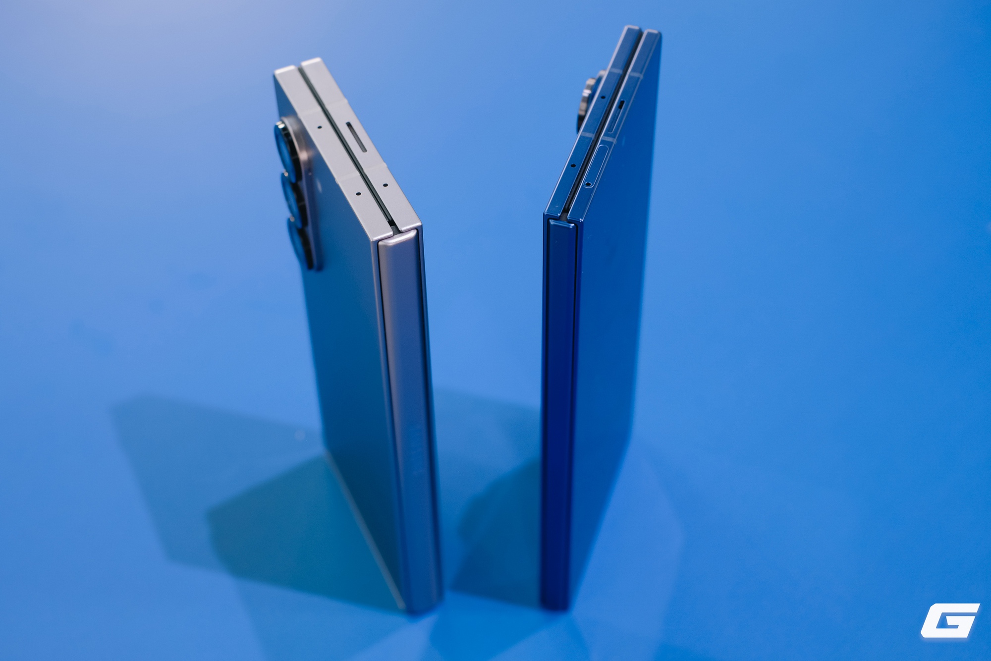 Khổ thân người dùng Galaxy Z Fold6: Mới được 1 năm mà giờ trông như đồ cổ khi đặt cạnh Galaxy Z Fold7- Ảnh 1. Khổ thân người dùng Galaxy Z Fold6: Mới được 1 năm mà giờ trông như đồ cổ khi đặt cạnh Galaxy Z Fold7- Ảnh 1.