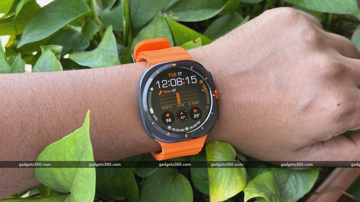 Giật mình trước sự sụt giảm của thị trường smartwatch toàn cầu: Trung Quốc ngược dòng, các ông lớn đang làm gì?- Ảnh 1.