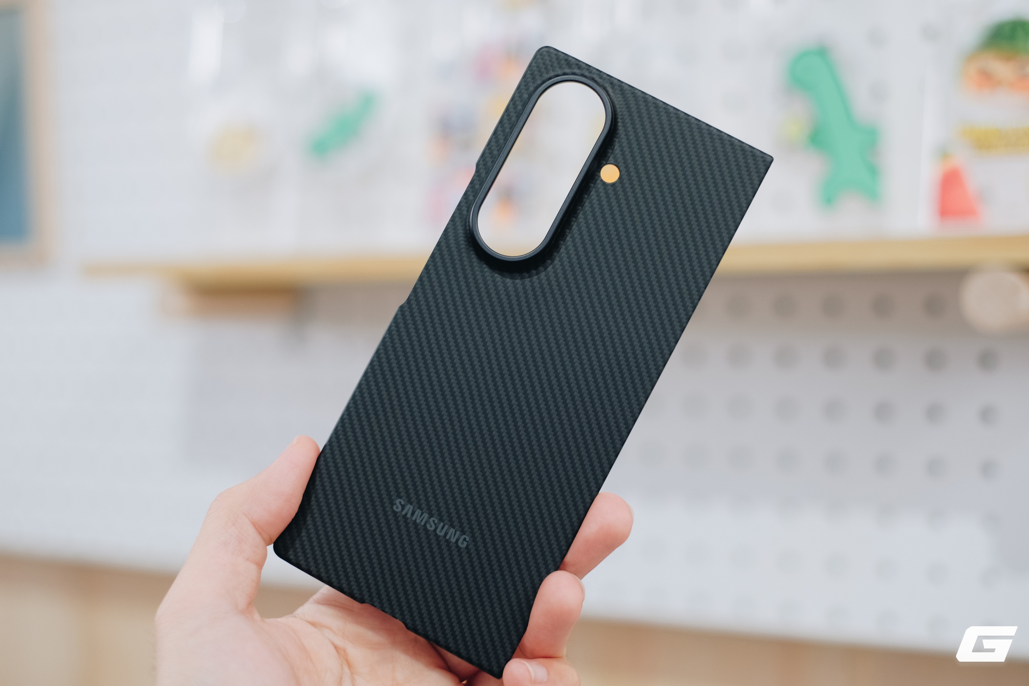 Trên tay ốp lưng Carbon Shield chính hãng Samsung cho Galaxy Z Fold7: Muốn mỏng nhẹ tối đa thì đây là sự lựa chọn đáng cân nhắc- Ảnh 1. Trên tay ốp lưng Carbon Shield chính hãng Samsung cho Galaxy Z Fold7: Muốn mỏng nhẹ tối đa thì đây là sự lựa chọn đáng cân nhắc- Ảnh 1.