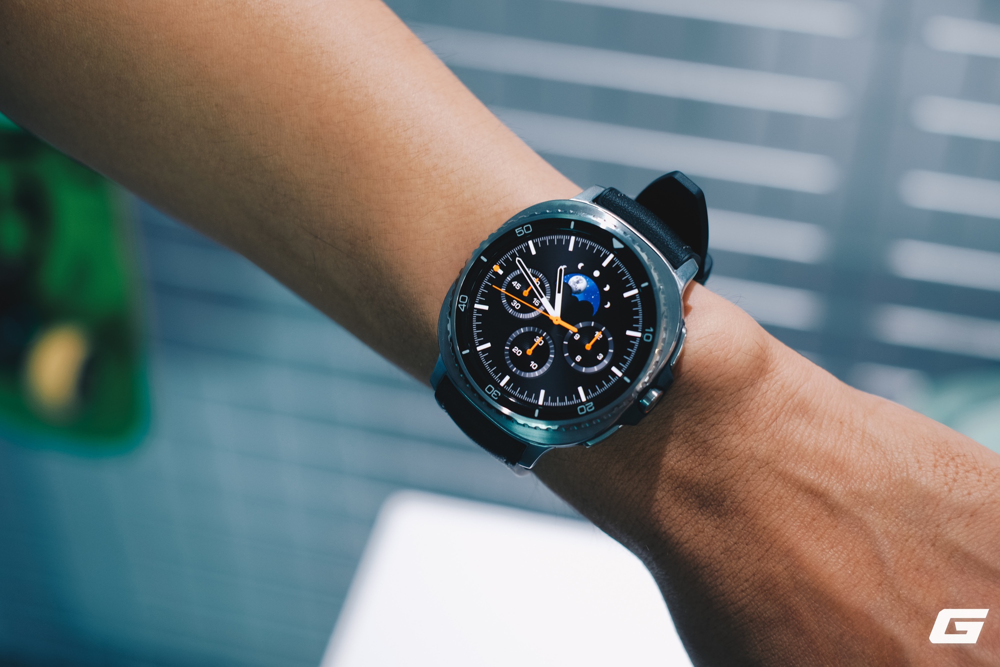 Vì sao Samsung từ bỏ Tizen để chuyển Galaxy Watch sang Wear OS? Sếp Samsung lần đầu tiết lộ lý do thật sự- Ảnh 1. Vì sao Samsung từ bỏ Tizen để chuyển Galaxy Watch sang Wear OS? Sếp Samsung lần đầu tiết lộ lý do thật sự- Ảnh 1.
