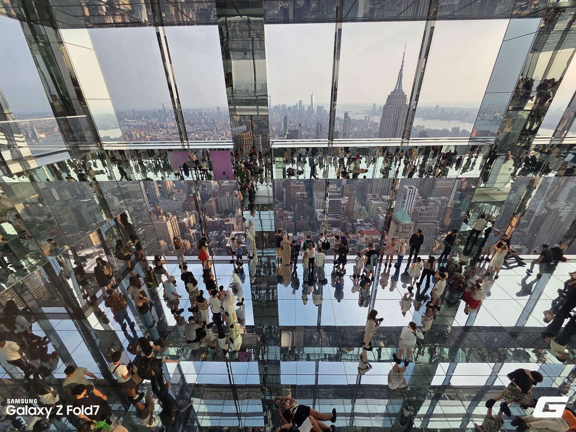 Người Việt trải nghiệm camera Galaxy Z Fold7 và Z Flip7 tại New York: Nâng cấp phần cứng rõ rệt, Galaxy AI hỗ trợ hậu kỳ đáng giá- Ảnh 2. Người Việt trải nghiệm camera Galaxy Z Fold7 và Z Flip7 tại New York: Nâng cấp phần cứng rõ rệt, Galaxy AI hỗ trợ hậu kỳ đáng giá- Ảnh 2.