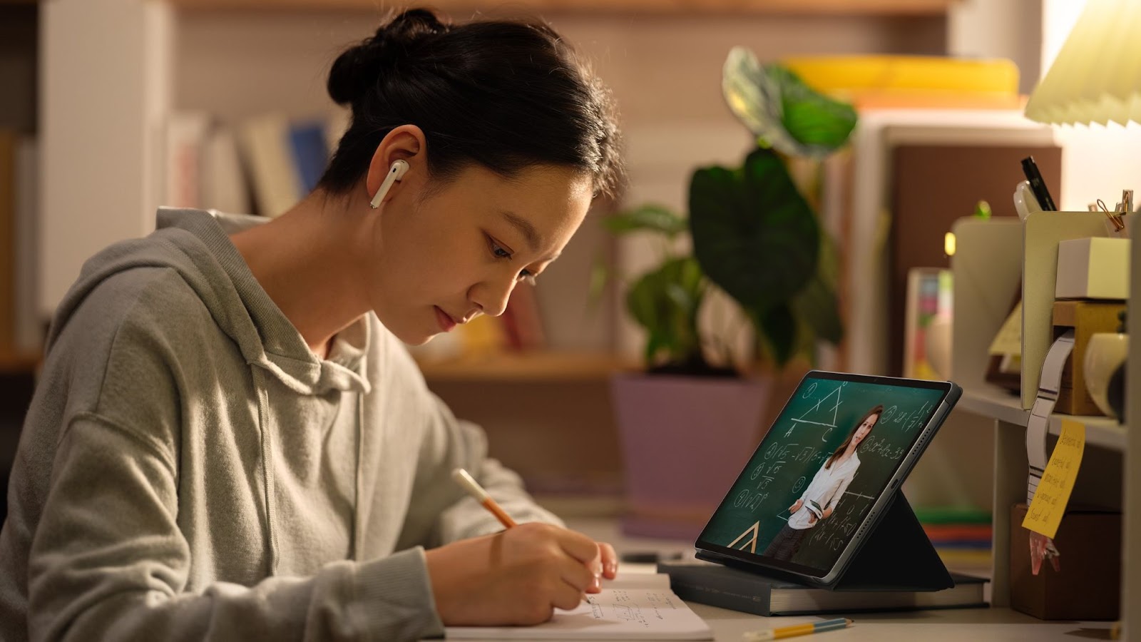 Đón mùa "Back to school" bằng mẫu máy tính bảng đáng mua này- Ảnh 4. Đón mùa "Back to school" bằng mẫu máy tính bảng đáng mua này- Ảnh 4.