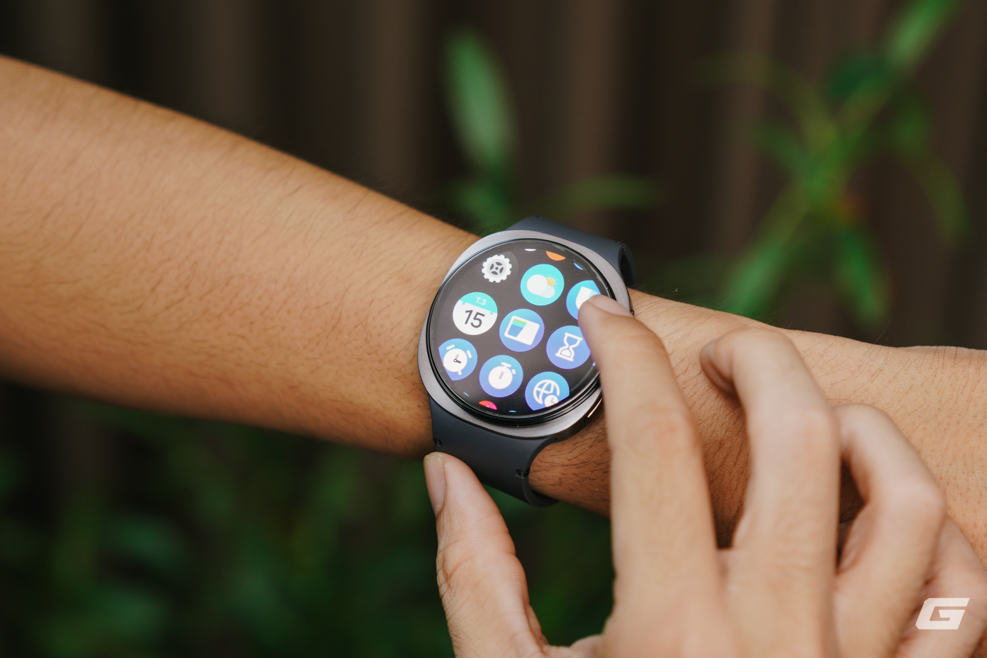 Trên tay Galaxy Watch8 xem có gì hay: Thiết kế liền khối và mỏng hơn, thêm loạt tính năng chăm sóc sức khỏe hoàn toàn mới- Ảnh 10. Trên tay Galaxy Watch8 xem có gì hay: Thiết kế liền khối và mỏng hơn, thêm loạt tính năng chăm sóc sức khỏe hoàn toàn mới- Ảnh 10.