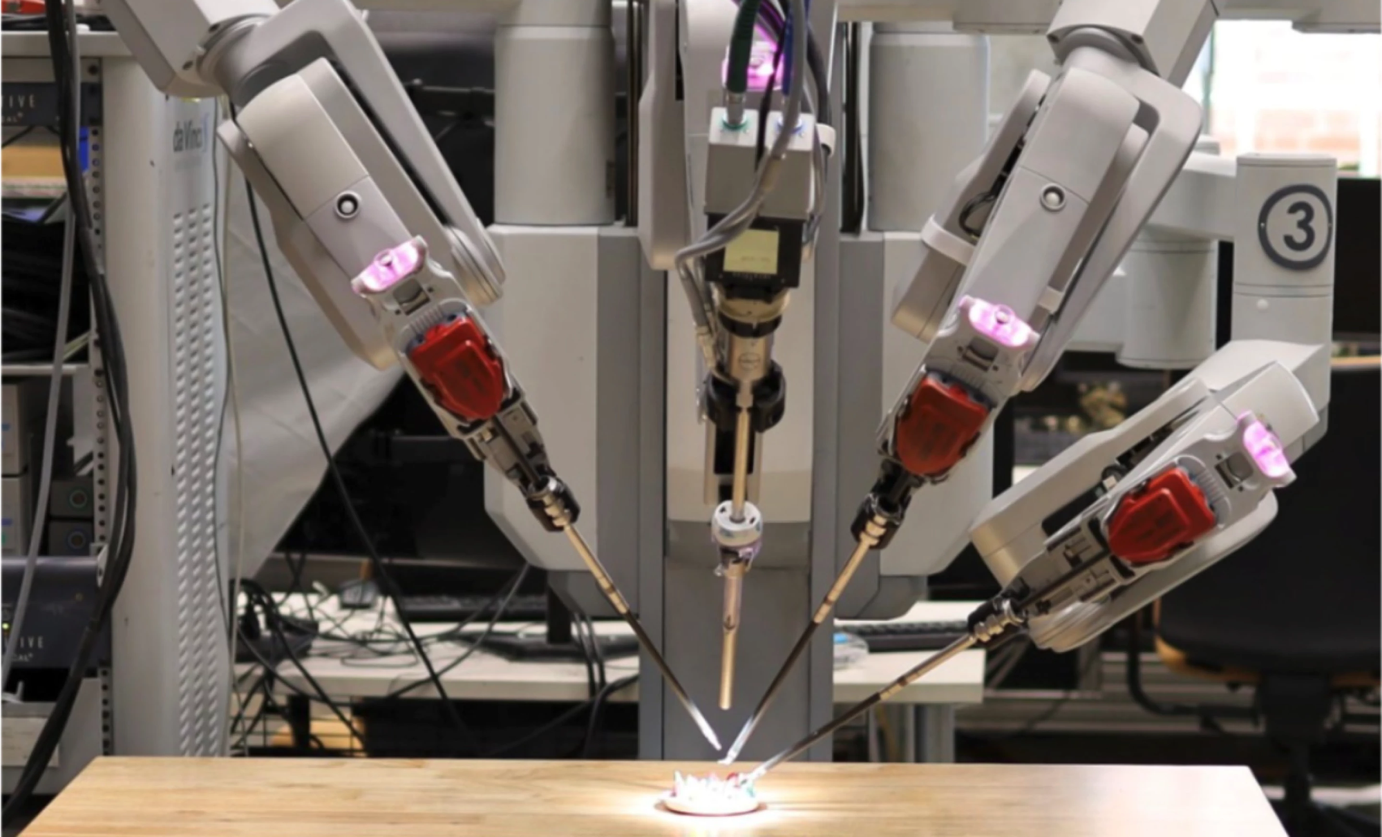 "Không một sai sót": Robot phẫu thuật tự động đầu tiên trên thế giới thực hiện ca mổ với độ chính xác 100%, không cần con người can thiệp- Ảnh 4.