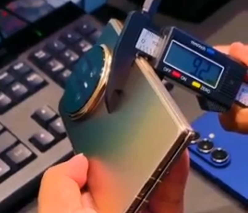 Honor đã nói dối về độ dày của chiếc smartphone gập "mỏng nhất thế giới"?- Ảnh 3. Honor đã nói dối về độ dày của chiếc smartphone gập "mỏng nhất thế giới"?- Ảnh 3.
