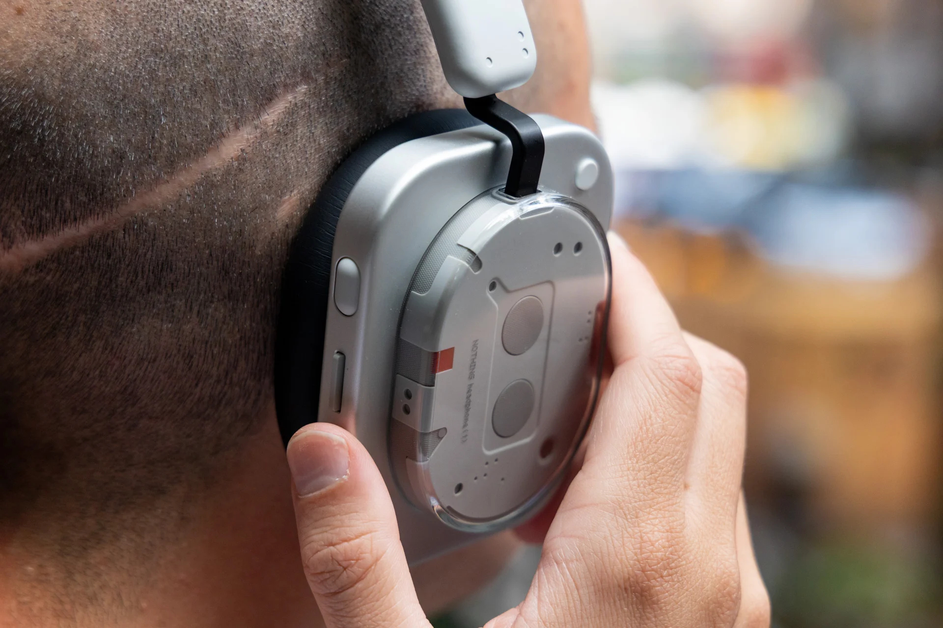 MKBHD đánh giá Nothing Headphone 1: Chất âm đáng tiền, có 1 điểm dùng 