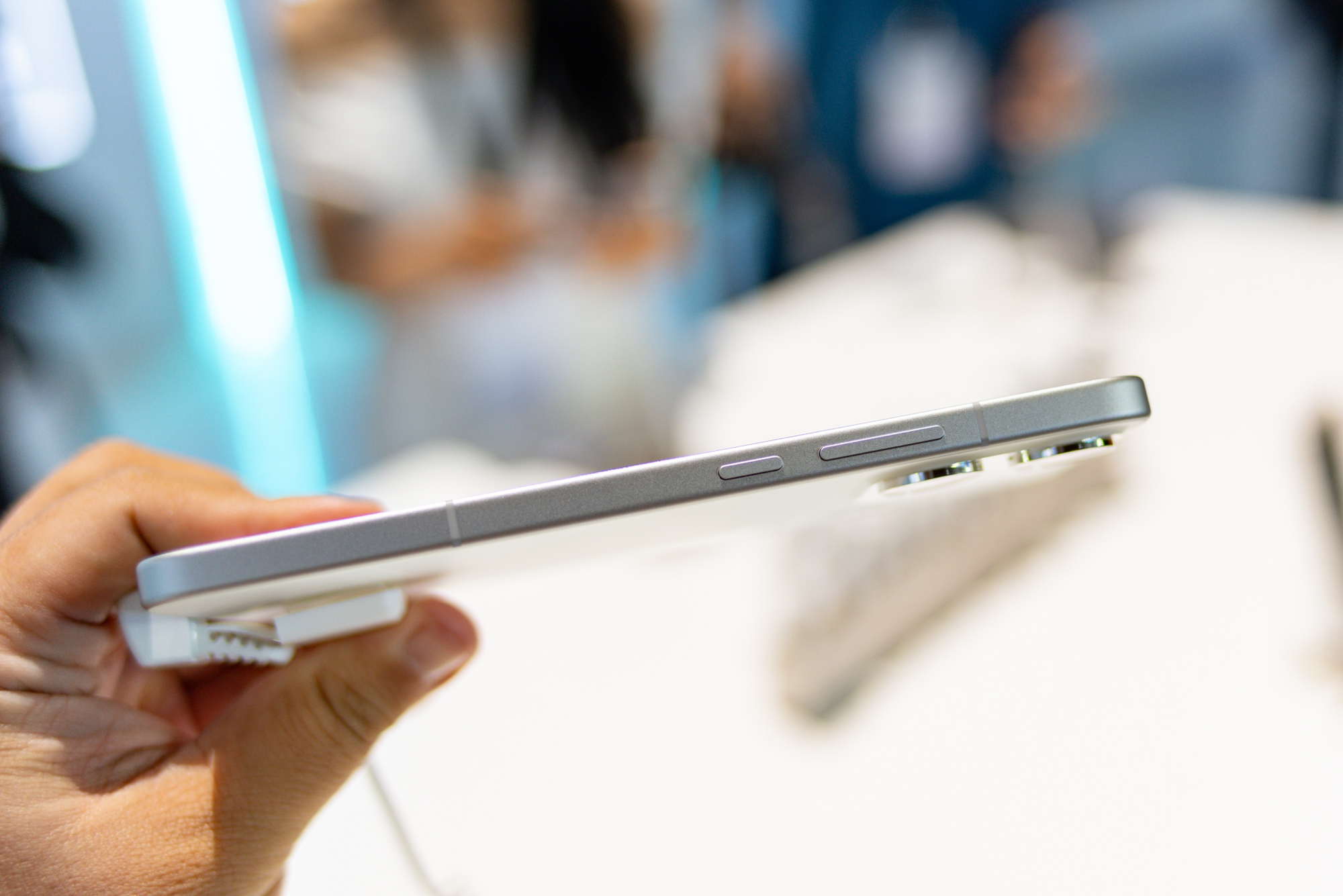 OPPO Reno14 Series ra mắt: Thiết kế "đuôi cá" độc đáo, nhiều tính năng AI ấn tượng, bạn thân của Sơn Tùng M-TP- Ảnh 7.