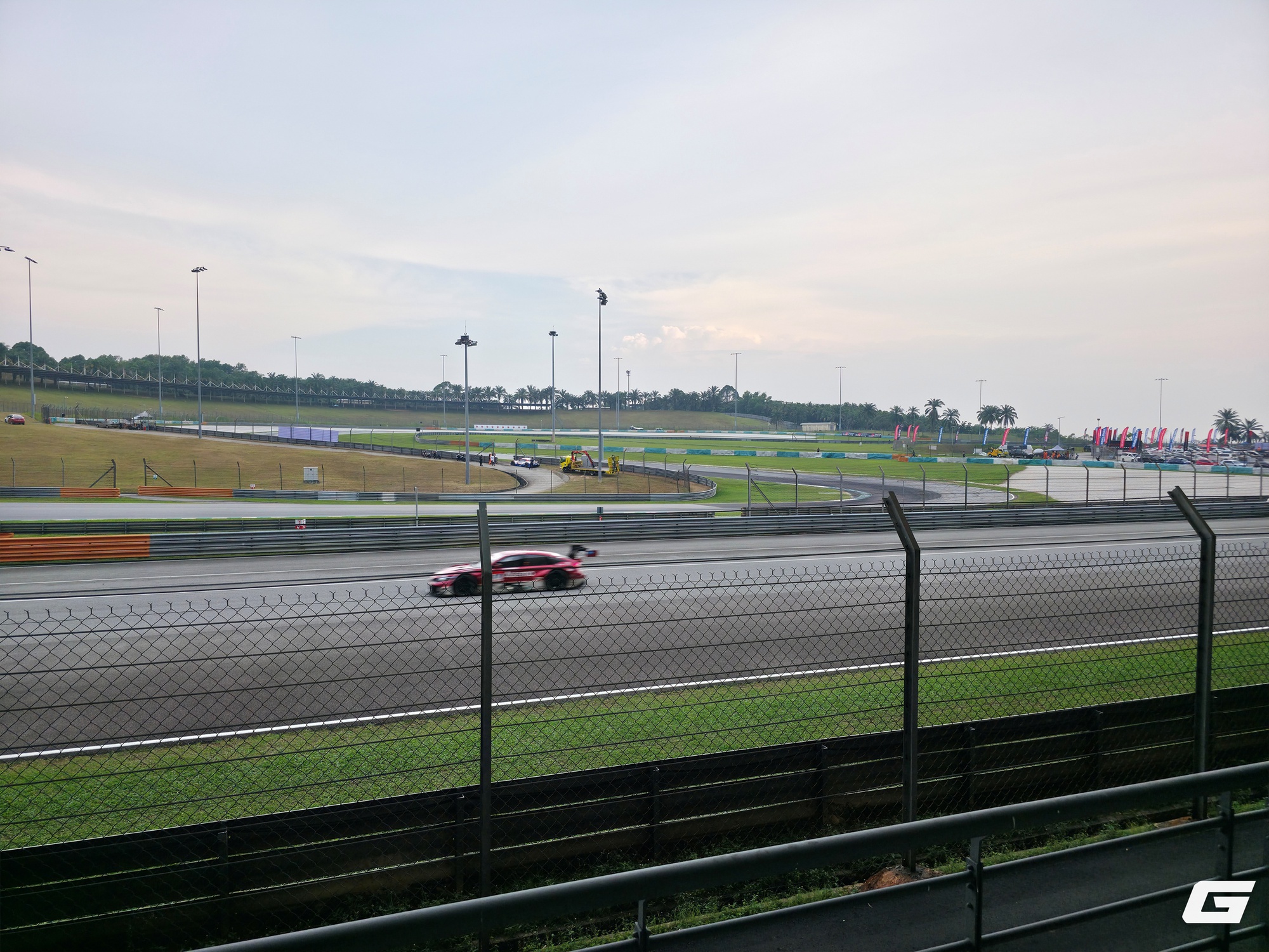 Trải nghiệm SUPER GT 2025, lần đầu khó quên tại Sepang- Ảnh 2.