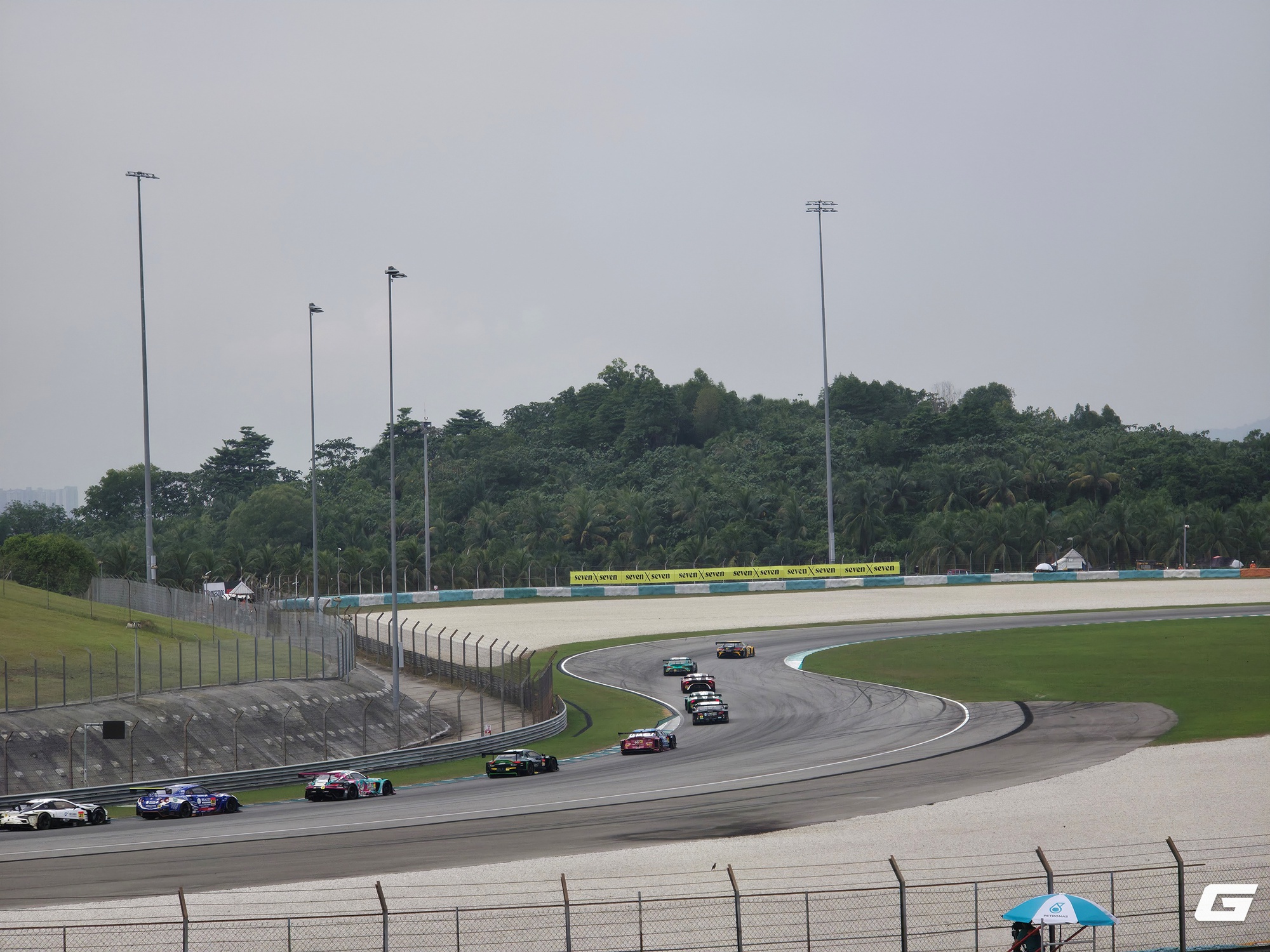 Trải nghiệm SUPER GT 2025, lần đầu khó quên tại Sepang- Ảnh 1.