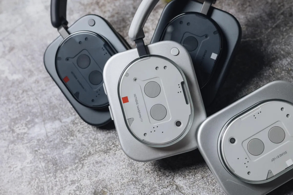 MKBHD đánh giá Nothing Headphone 1: Chất âm đáng tiền, có 1 điểm dùng 