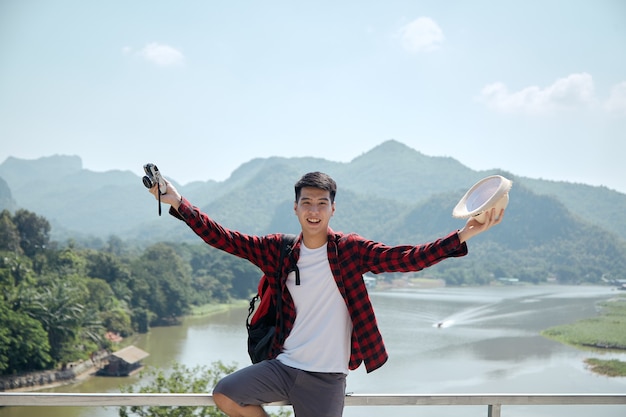 Đi chơi tưởng vui, hóa ra về còn chán hơn: Bạn không phải người duy nhất mắc hội chứng này- Ảnh 3. Đi chơi tưởng vui, hóa ra về còn chán hơn: Bạn không phải người duy nhất mắc hội chứng này- Ảnh 3.