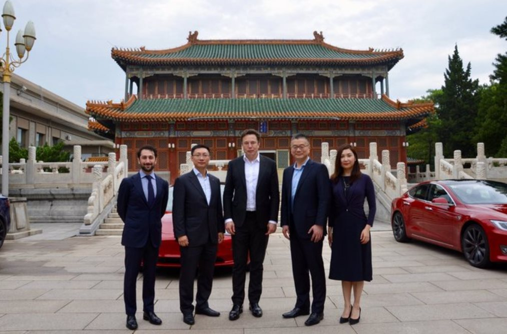 Elon Musk 'thất sủng', CEO công ty 4.000 tỷ USD trở thành cầu nối mới giữa 2 nền kinh tế lớn nhất thế giới- Ảnh 2. Elon Musk 'thất sủng', CEO công ty 4.000 tỷ USD trở thành cầu nối mới giữa 2 nền kinh tế lớn nhất thế giới- Ảnh 2.