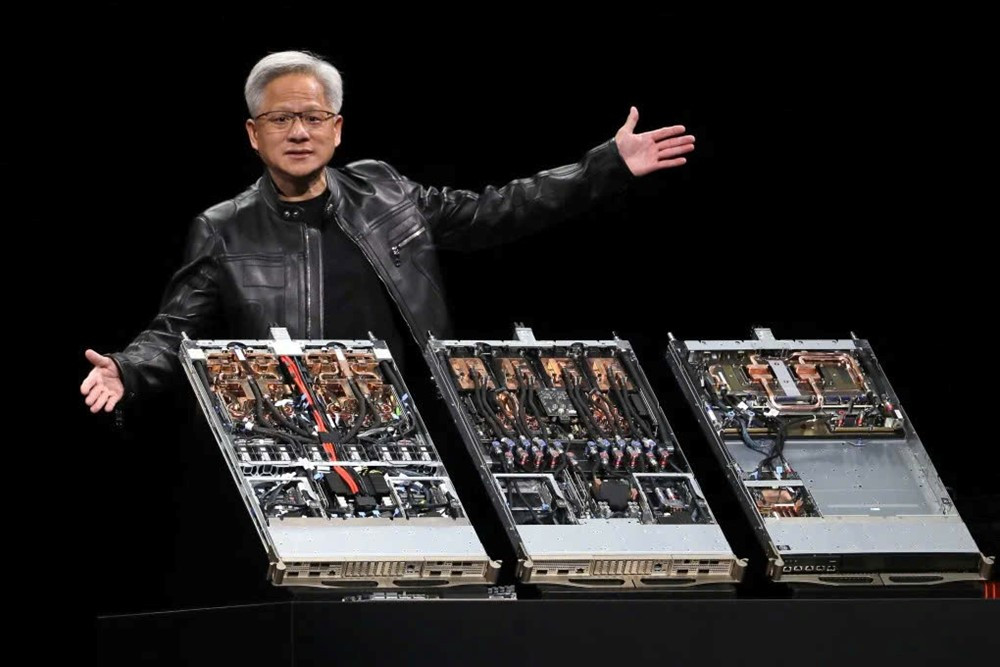 CEO NVIDIA đưa ra dự báo về việc làm thời AI- Ảnh 1.