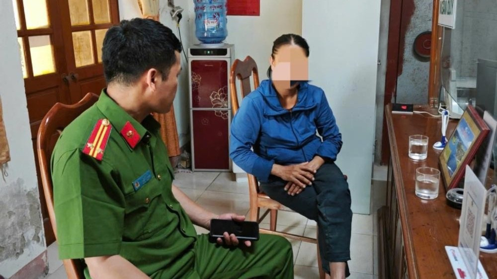 Người phụ nữ vay tiền nhờ ‘luật sư’ lấy lại tiền bị lừa, suýt sập bẫy lần hai- Ảnh 1. Người phụ nữ vay tiền nhờ ‘luật sư’ lấy lại tiền bị lừa, suýt sập bẫy lần hai- Ảnh 1.