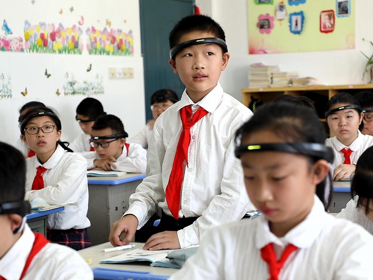 Từ chỗ phải dùng “ChatGPT lậu”, học sinh và sinh viên Trung Quốc nay đã được khuyến khích dùng AI- Ảnh 3. Từ chỗ phải dùng “ChatGPT lậu”, học sinh và sinh viên Trung Quốc nay đã được khuyến khích dùng AI- Ảnh 3.