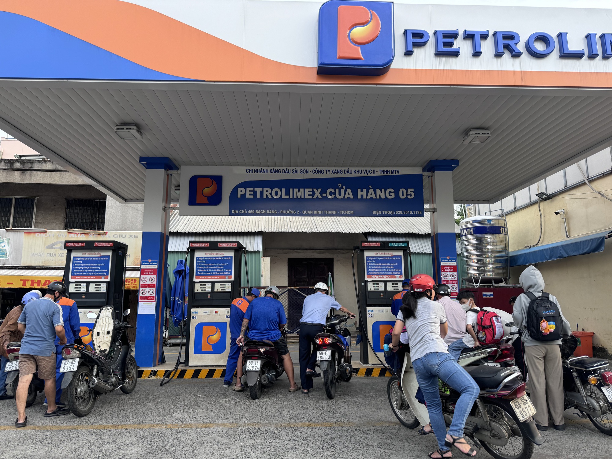 Xăng E10 sắp bán từ ngày 1-8 là xăng gì, phù hợp với loại xe nào?- Ảnh 1. Xăng E10 sắp bán từ ngày 1-8 là xăng gì, phù hợp với loại xe nào?- Ảnh 1.