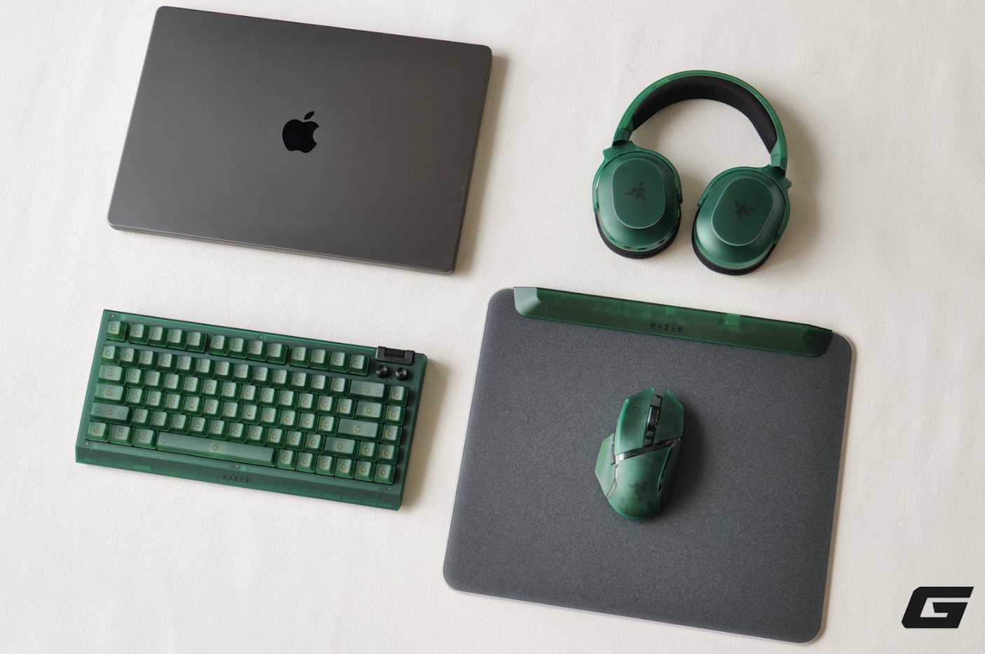 Cận cảnh bộ sưu tập Razer Phantom Green: Một cú bắt tay giữa quá khứ và tương lai- Ảnh 2. Cận cảnh bộ sưu tập Razer Phantom Green: Một cú bắt tay giữa quá khứ và tương lai- Ảnh 2.