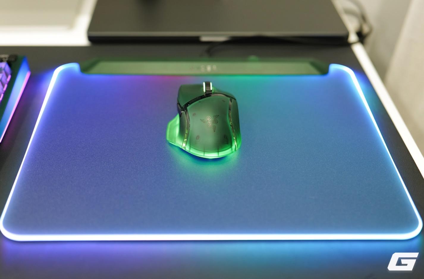 Cận cảnh bộ sưu tập Razer Phantom Green: Một cú bắt tay giữa quá khứ và tương lai- Ảnh 6. Cận cảnh bộ sưu tập Razer Phantom Green: Một cú bắt tay giữa quá khứ và tương lai- Ảnh 6.