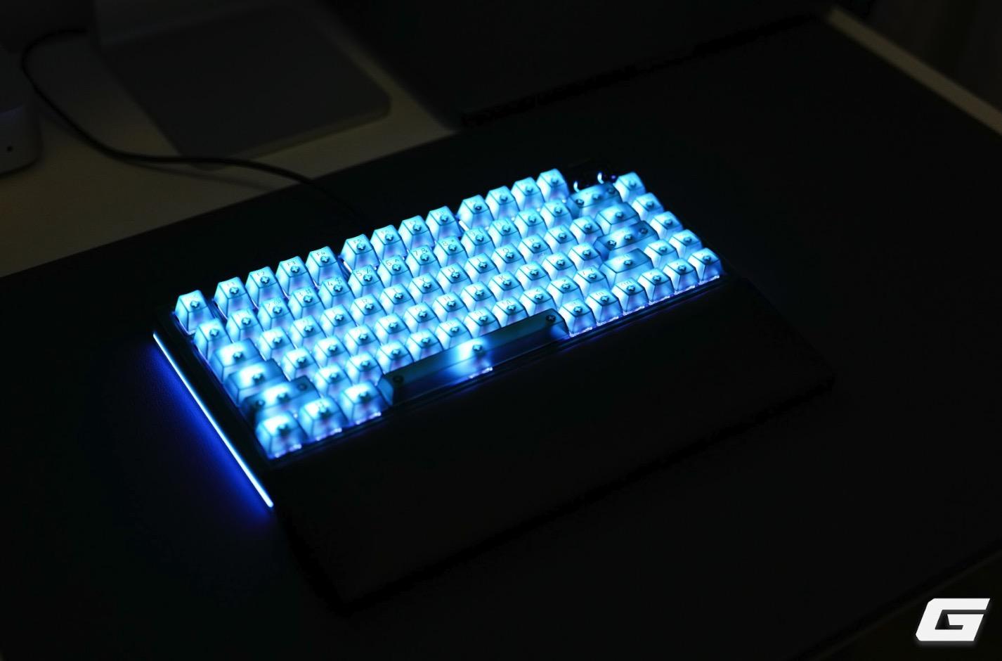 Cận cảnh bộ sưu tập Razer Phantom Green: Một cú bắt tay giữa quá khứ và tương lai- Ảnh 21. Cận cảnh bộ sưu tập Razer Phantom Green: Một cú bắt tay giữa quá khứ và tương lai- Ảnh 21.