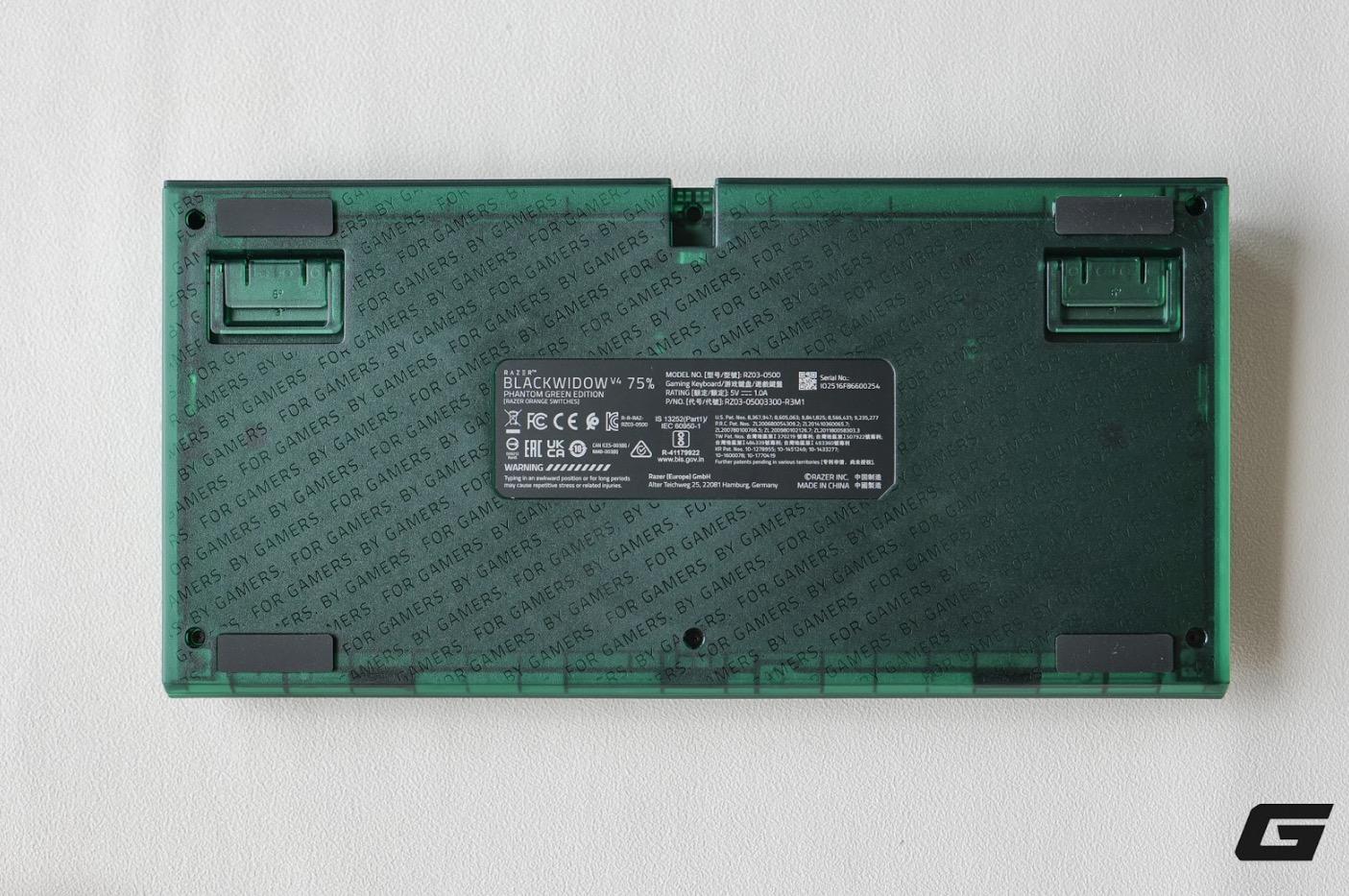 Cận cảnh bộ sưu tập Razer Phantom Green: Một cú bắt tay giữa quá khứ và tương lai- Ảnh 24. Cận cảnh bộ sưu tập Razer Phantom Green: Một cú bắt tay giữa quá khứ và tương lai- Ảnh 24.