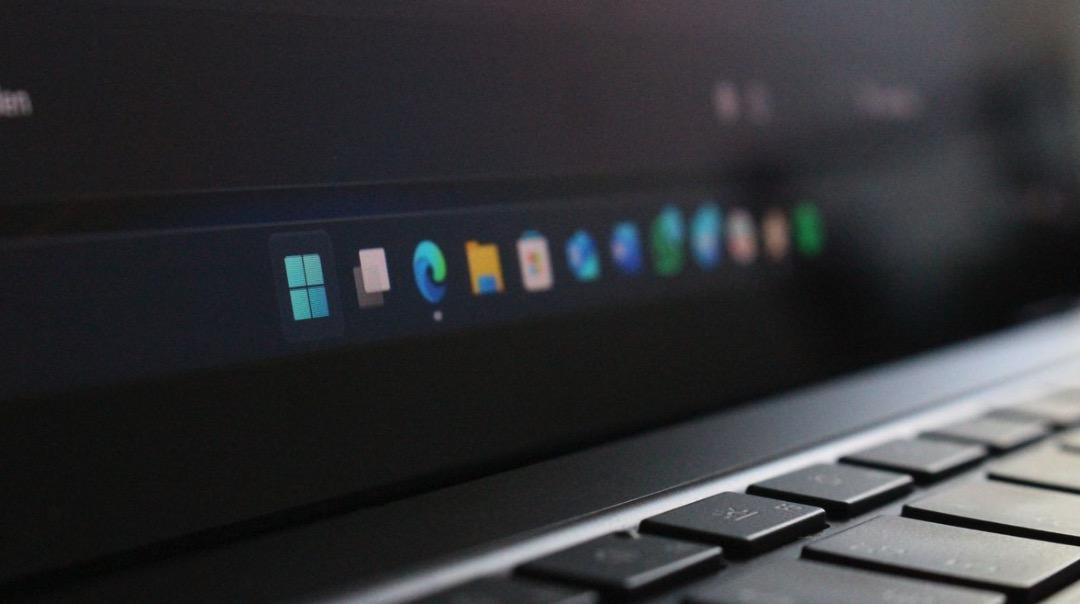 MacBook giá rẻ: Apple đang thách thức điều vốn là lợi thế cuối cùng của Windows- Ảnh 3. MacBook giá rẻ: Apple đang thách thức điều vốn là lợi thế cuối cùng của Windows- Ảnh 3.