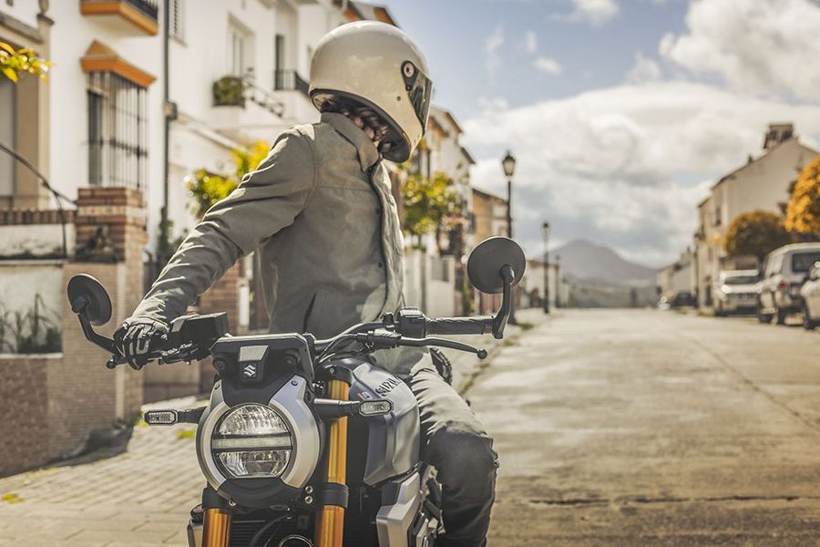 Đập tan danh xưng "kẻ thù của cái đẹp", Suzuki đã cho ra mắt mẫu xe mà ai nhìn cũng thích!- Ảnh 7. Đập tan danh xưng "kẻ thù của cái đẹp", Suzuki đã cho ra mắt mẫu xe mà ai nhìn cũng thích!- Ảnh 7.