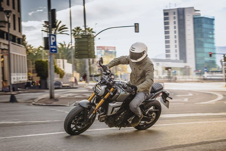Đập tan danh xưng "kẻ thù của cái đẹp", Suzuki đã cho ra mắt mẫu xe mà ai nhìn cũng thích!- Ảnh 8. Đập tan danh xưng "kẻ thù của cái đẹp", Suzuki đã cho ra mắt mẫu xe mà ai nhìn cũng thích!- Ảnh 8.