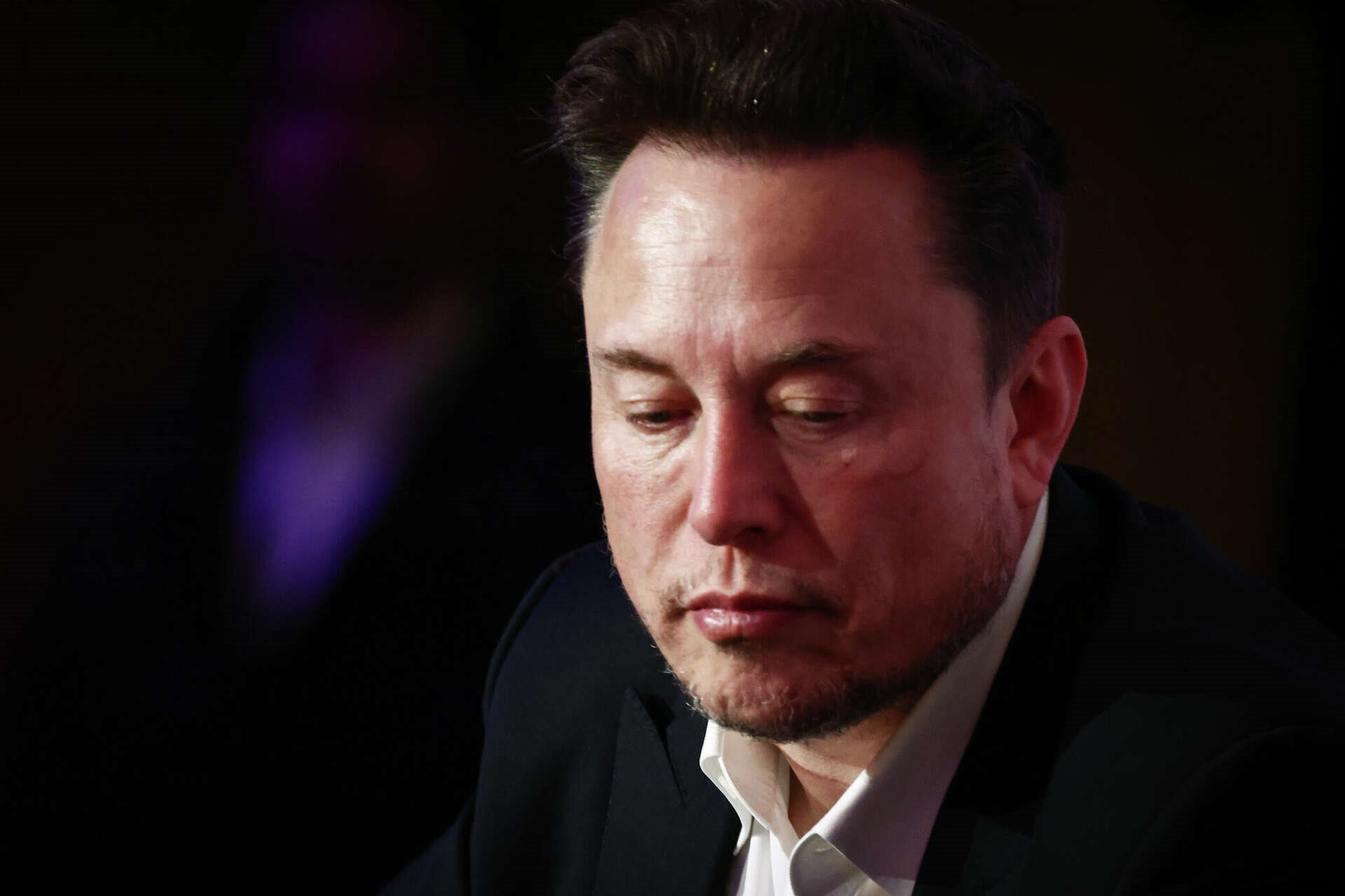 Elon Musk hết giá trị tại Trung Quốc, thị phần Tesla giảm thê thảm, đi vào vết xe đổ của Apple: Thiên tài công nghệ cũng phải chịu thua trước người đặt luật chơi- Ảnh 1. Elon Musk hết giá trị tại Trung Quốc, thị phần Tesla giảm thê thảm, đi vào vết xe đổ của Apple: Thiên tài công nghệ cũng phải chịu thua trước người đặt luật chơi- Ảnh 1.