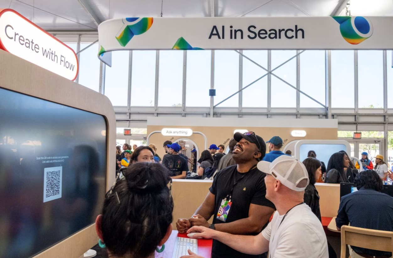 Google Search hết thời: Cơn đau đầu lớn nhất lịch sử của 'ông vua quảng cáo'- Ảnh 2. Google Search hết thời: Cơn đau đầu lớn nhất lịch sử của 'ông vua quảng cáo'- Ảnh 2.