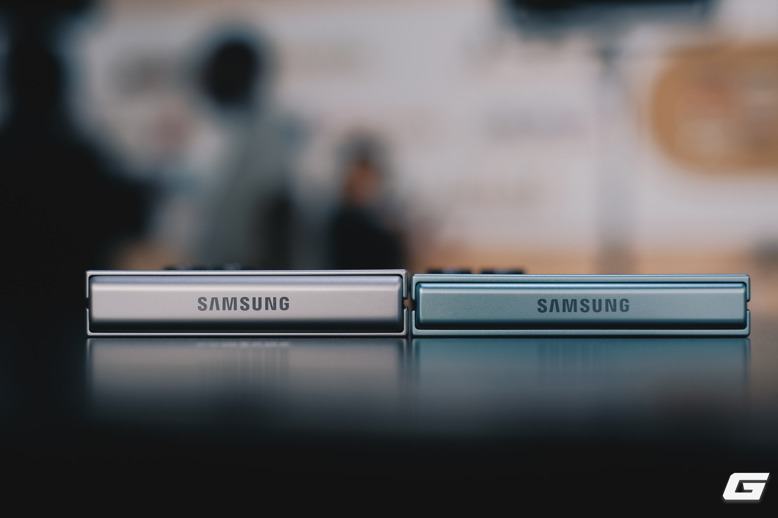 Trên tay Galaxy Z Flip7 FE: Samsung làm điện thoại gập 