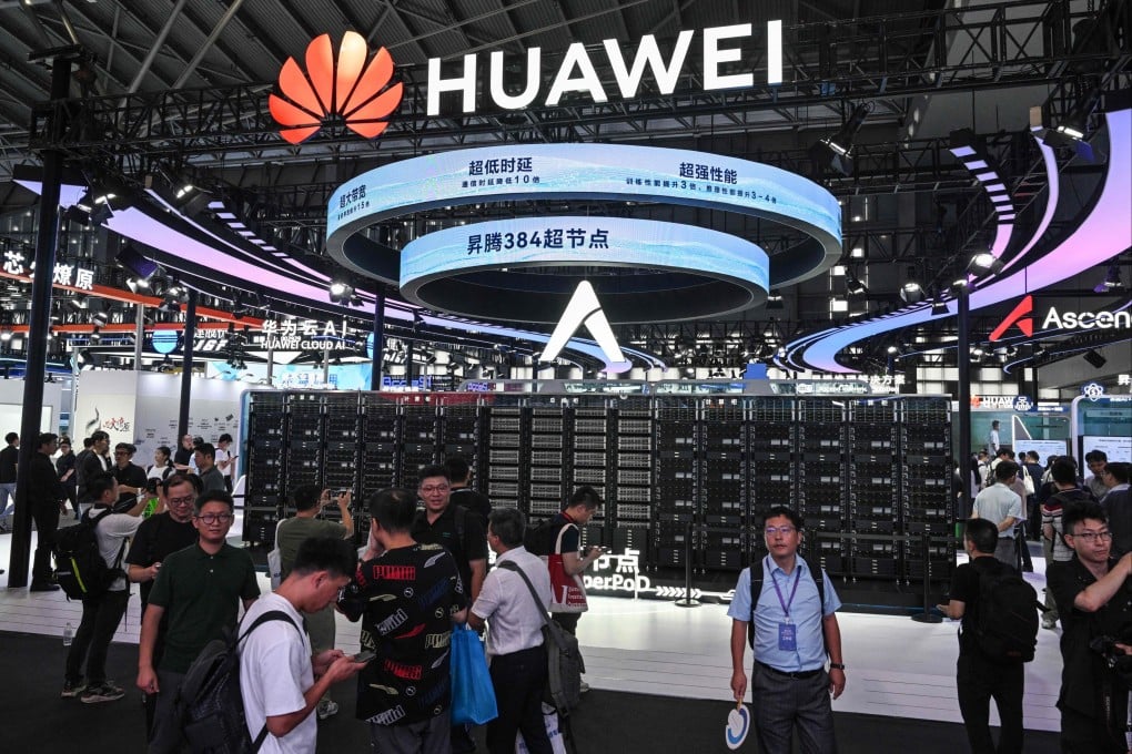 Không sản xuất được chip nhớ tốc độ cao cho AI, Huawei khắc phục bằng thuật toán mới: giảm 90% độ trễ, tăng băng thông hệ thống gấp 22 lần- Ảnh 1. Không sản xuất được chip nhớ tốc độ cao cho AI, Huawei khắc phục bằng thuật toán mới: giảm 90% độ trễ, tăng băng thông hệ thống gấp 22 lần- Ảnh 1.