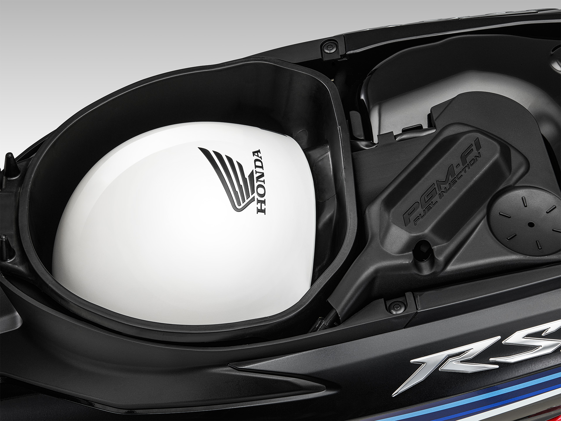 Xe máy Honda Wave RSX FI 2026 ra mắt: Thêm màu mới, giá không đổi- Ảnh 9. Xe máy Honda Wave RSX FI 2026 ra mắt: Thêm màu mới, giá không đổi- Ảnh 9.