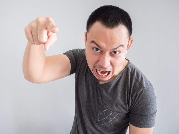 Đi tìm nguồn gốc tính cách cục cằn, nóng nảy: Lỗi của gen hay do môi trường?- Ảnh 2.